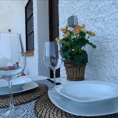 Apartment Novedad Centrico Con Porche Y Jardin