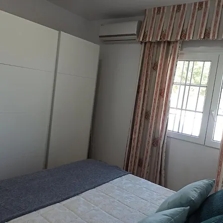 Apartment Novedad Centrico Con Porche Y Jardin